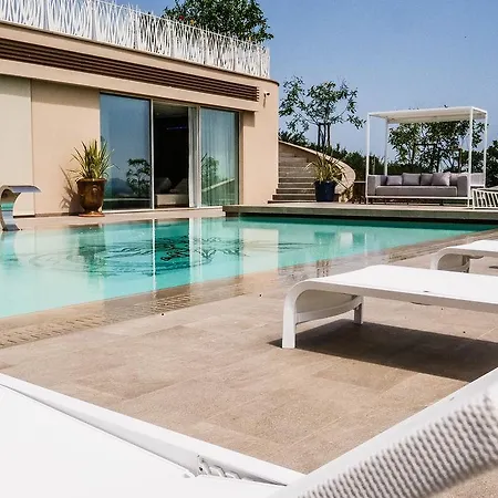 Tenuta Mara Wine Relais ファームステイ サン・クレメンテ